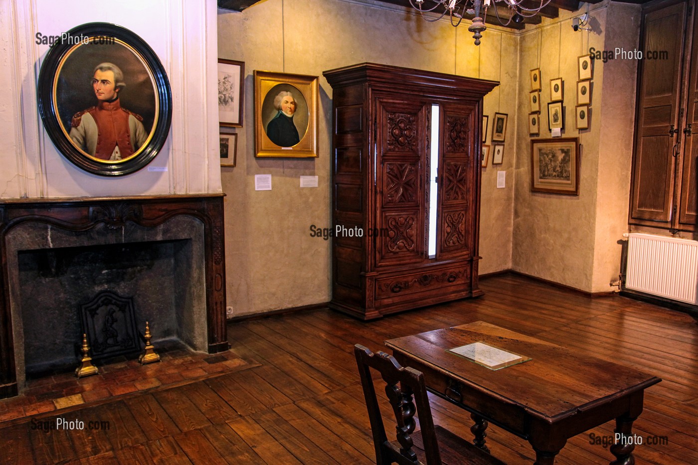 BUREAU DE LA MAISON BALAGUE QUI ABRITE LE MUSEE BERNADOTTE, UN DES DERNIERS EXEMPLES DE L'ARCHITECTURE BEARNAISE DU XVIIIEME SIECLE, PAU, PYRENEES ATLANTIQUES (64), AQUITAINE, FRANCE 