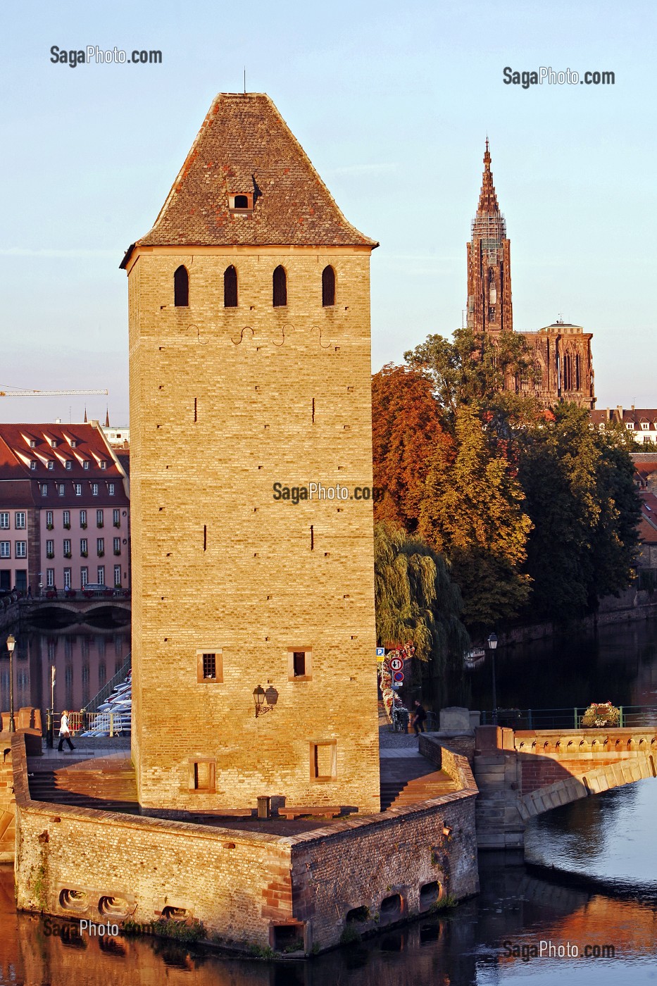 PONTS COUVERTS ET CATHEDRALE, STRASBOURG, BAS RHIN (67), ALSACE, FRANCE, EUROPE 