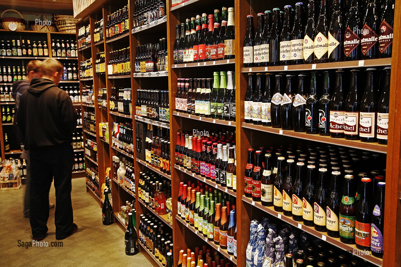 BIERES, BOUTIQUE LE VILLAGE DE LA BIERE, STRASBOURG, BAS RHIN (67), ALSACE, FRANCE, EUROPE 