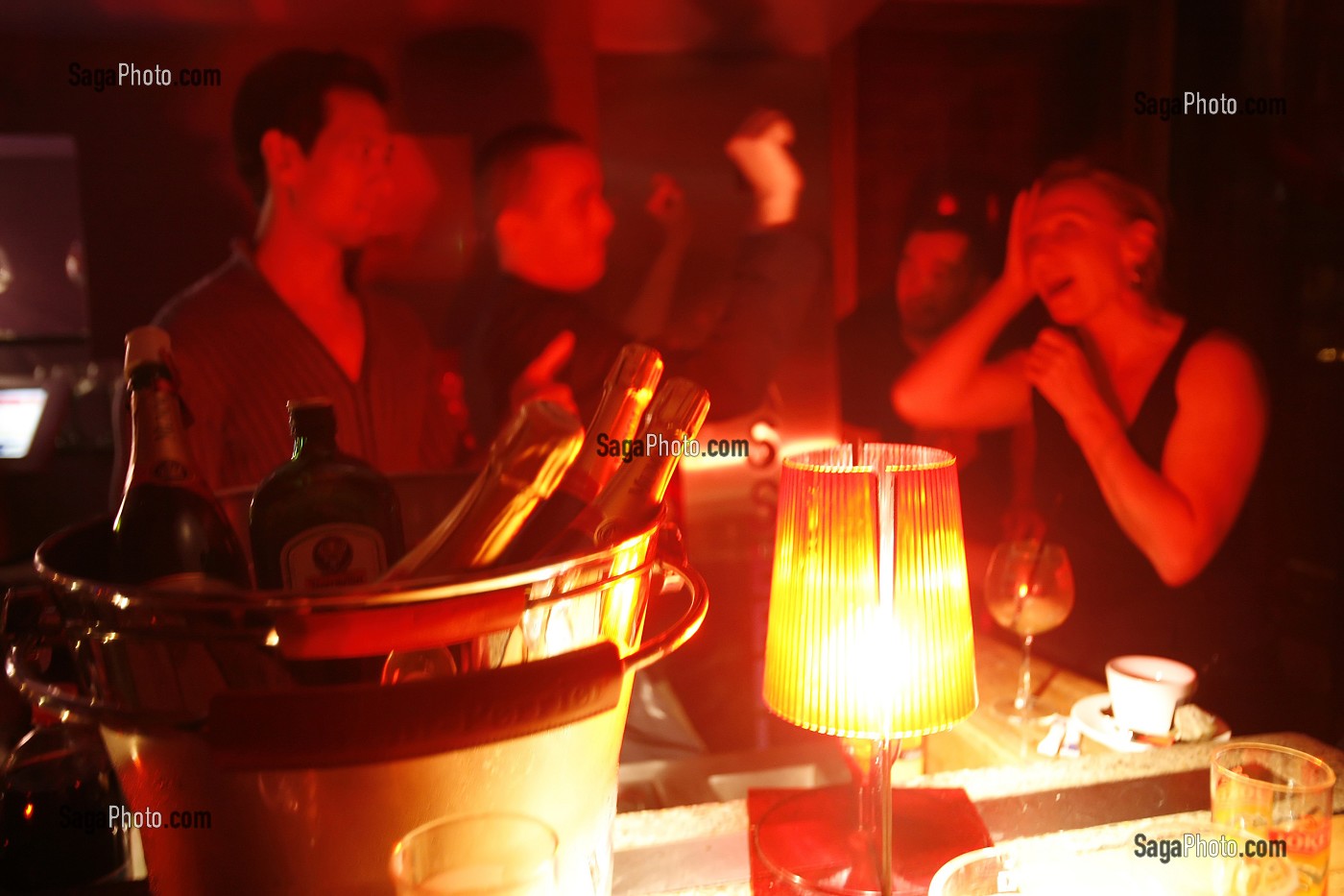 BAR, BOITE DE NUIT, LA PASSERELLE, STRASBOURG, BAS RHIN (67), ALSACE, FRANCE, EUROPE 