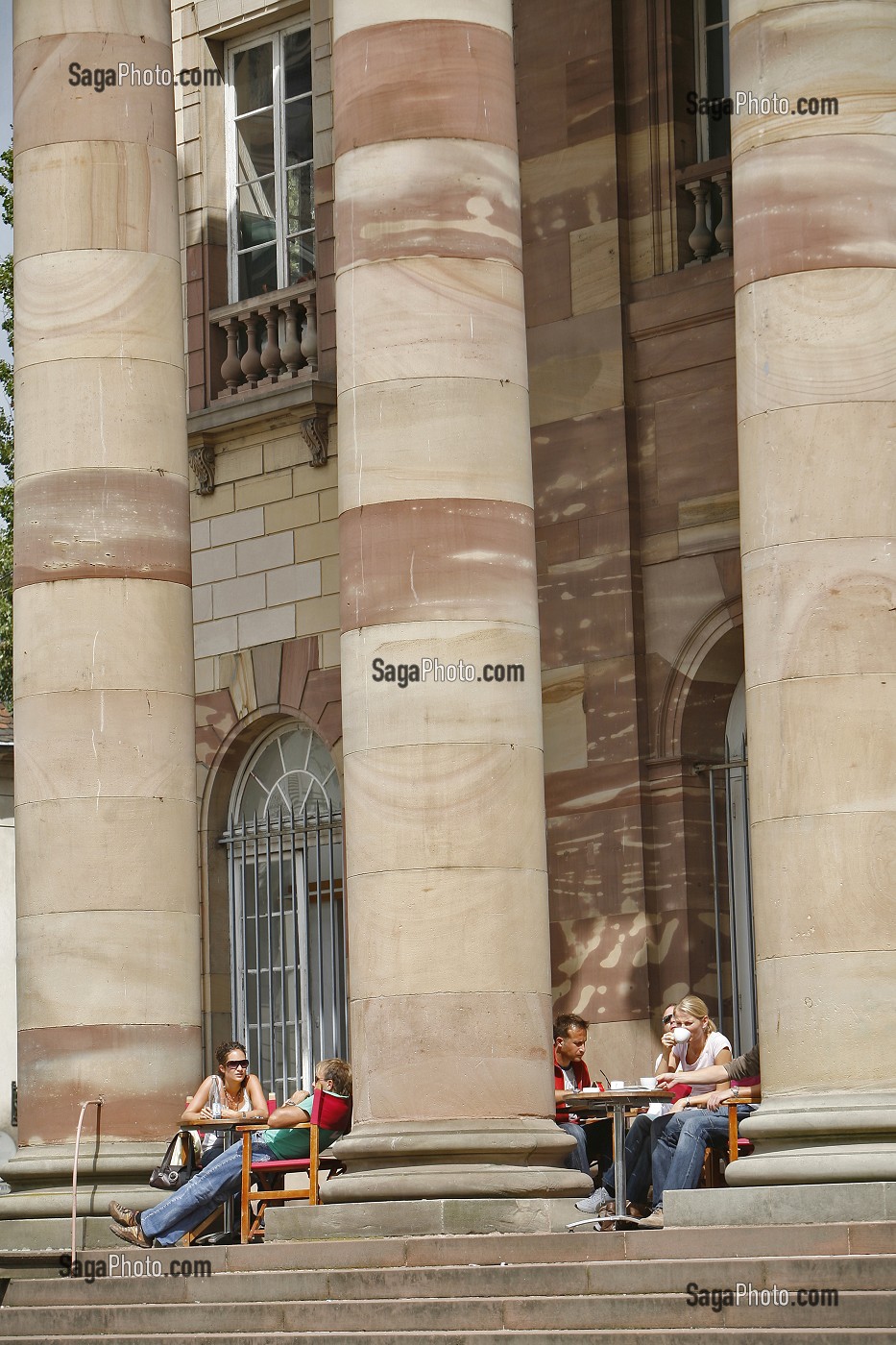 OPERA NATIONAL DU RHIN ET CAFE DE L'OPERA, STRASBOURG, BAS RHIN (67), ALSACE, FRANCE, EUROPE 