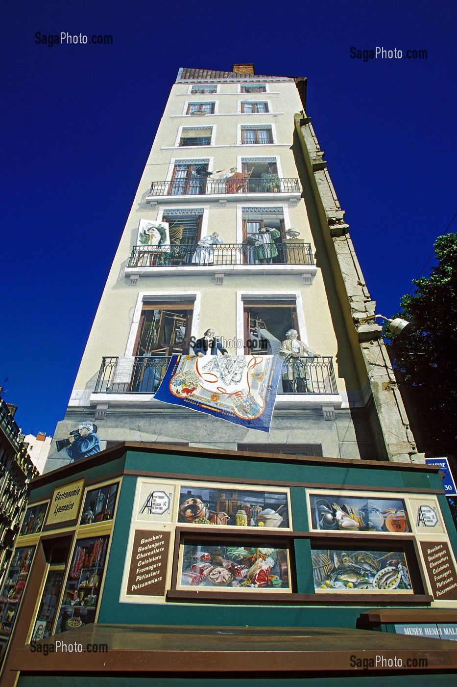 PEINTURES MURALES, LYON, RHONE (69), FRANCE 