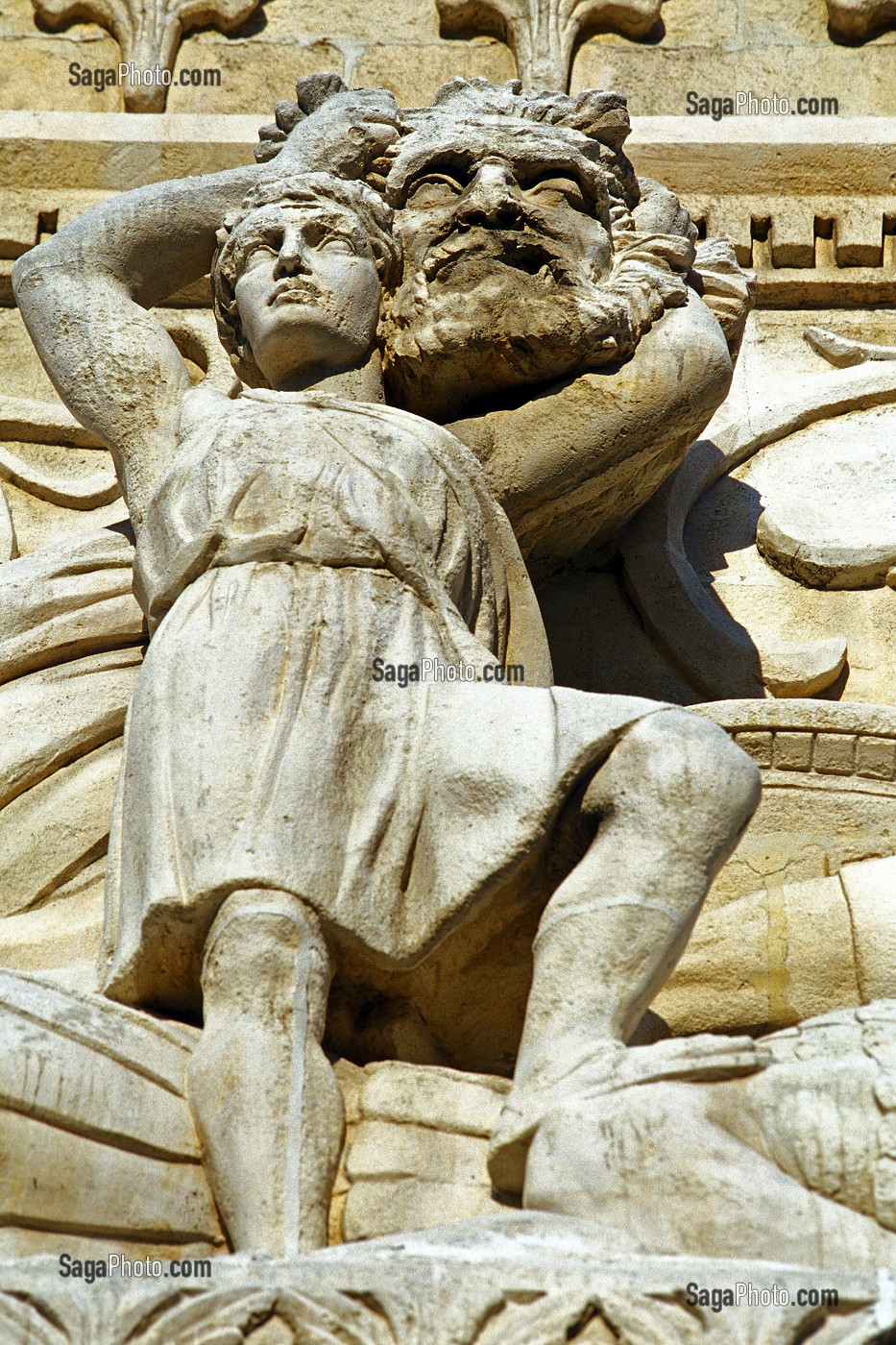 SCULPTURE MURALE DE LA BASILIQUE DE FOURVIERE, LYON, RHONE (69), FRANCE 