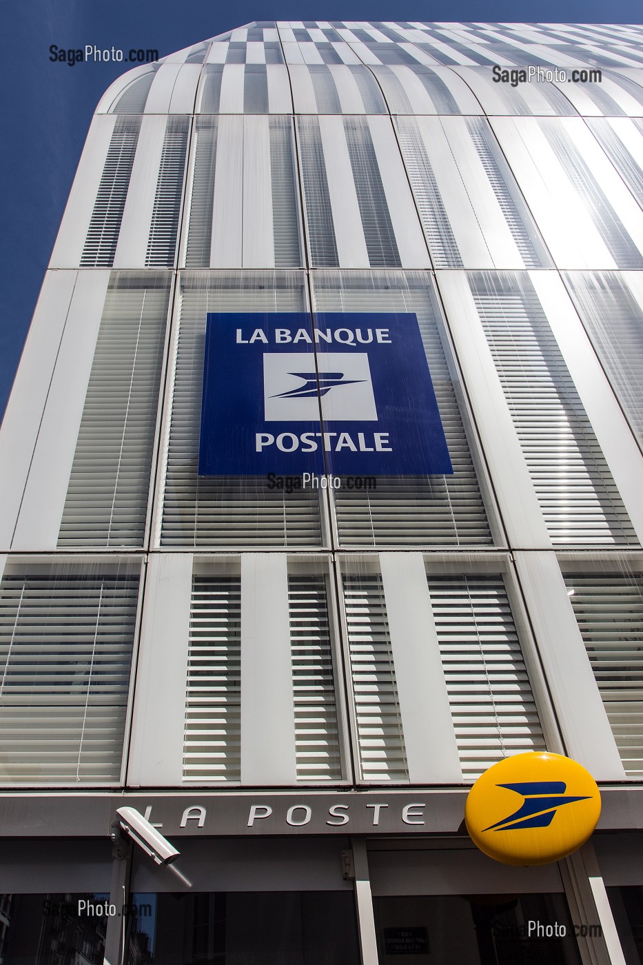 LA BANQUE POSTALE, LA POSTE, RUE DE SEVRES, PARIS 6EME, FRANCE 
