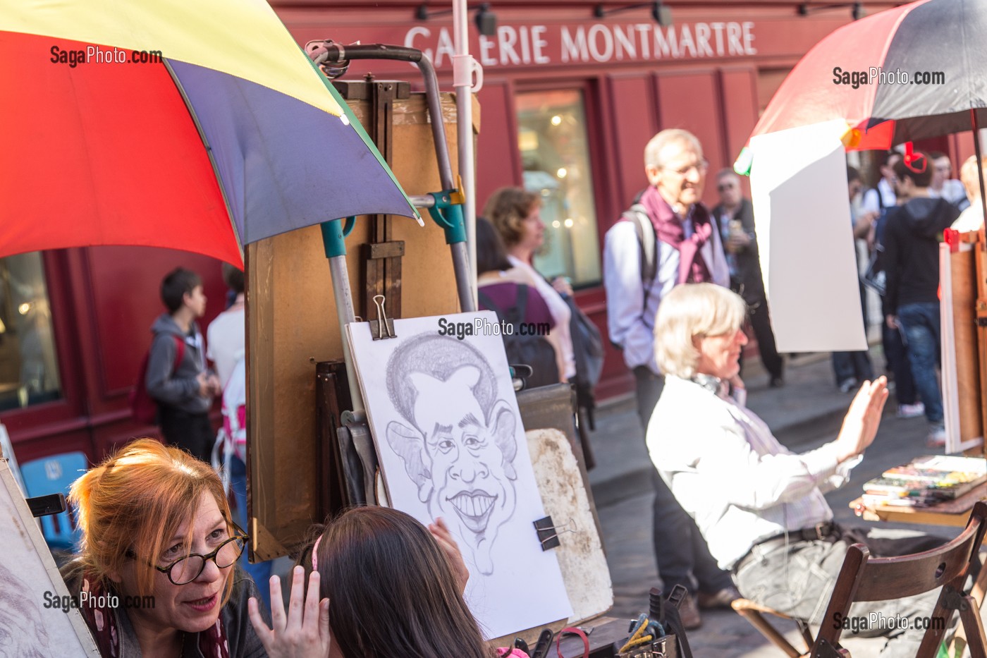 CARICATURISTES, PLACE DU TERTRE, BUTTE MONTMARTRE, 18 EME ARRONDISSEMENT, PARIS, FRANCE 