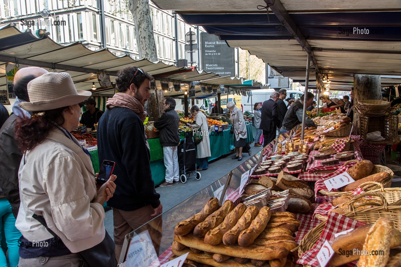 MARCHE BIOLOGIQUE, BOULEVARD RASPAIL, 6EME ARRONDISSEMENT, PARIS, FRANCE 