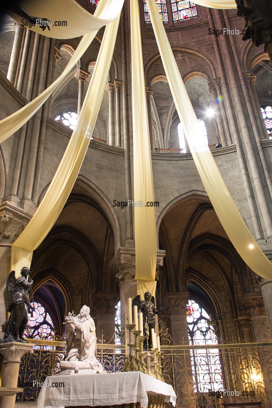 STATUES DU CHOEUR,  INTERIEUR DE LA CATHEDRALE NOTRE-DAME, ILE DE LA CITE, PARIS (75), FRANCE 