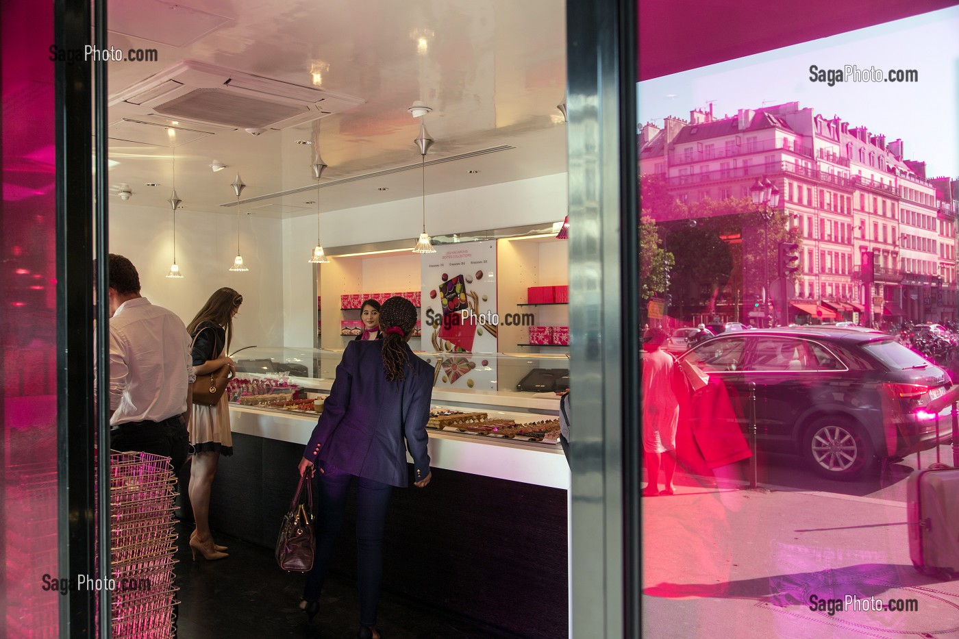 RAYON TRAITEUR DE LUXE ET EPICERIE FINE DU MAGASIN FAUCHON, PLACE DE LA MADELEINE, PARIS (75), FRANCE 