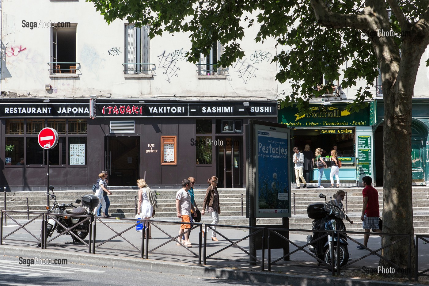 RESTAURANT JAPONAIS, RUE MONSIEUR LE PRINCE ET BOULEVARD SAINT-MICHEL, PARIS (75), FRANCE 
