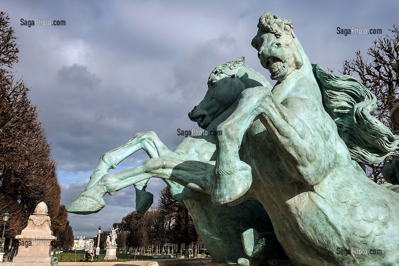 LES CHEVAUX MARINS DE LA FONTAINE DE L'OBSERVATOIRE OU FONTAINE DES QUATRE PARTIES DU MONDE, PLACE ERNEST DENIS, JARDIN MARCO POLO, PARIS, ILE-DE-FRANCE (75), FRANCE 