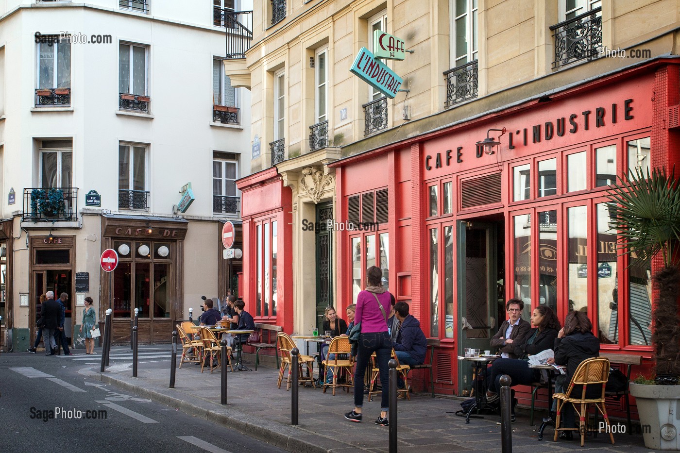 TERRASSE DU CAFE DE L'INDUSTRIE, QUARTIER DE BASTILLE, RUE SAINT-SABIN, PARIS (75), FRANCE 