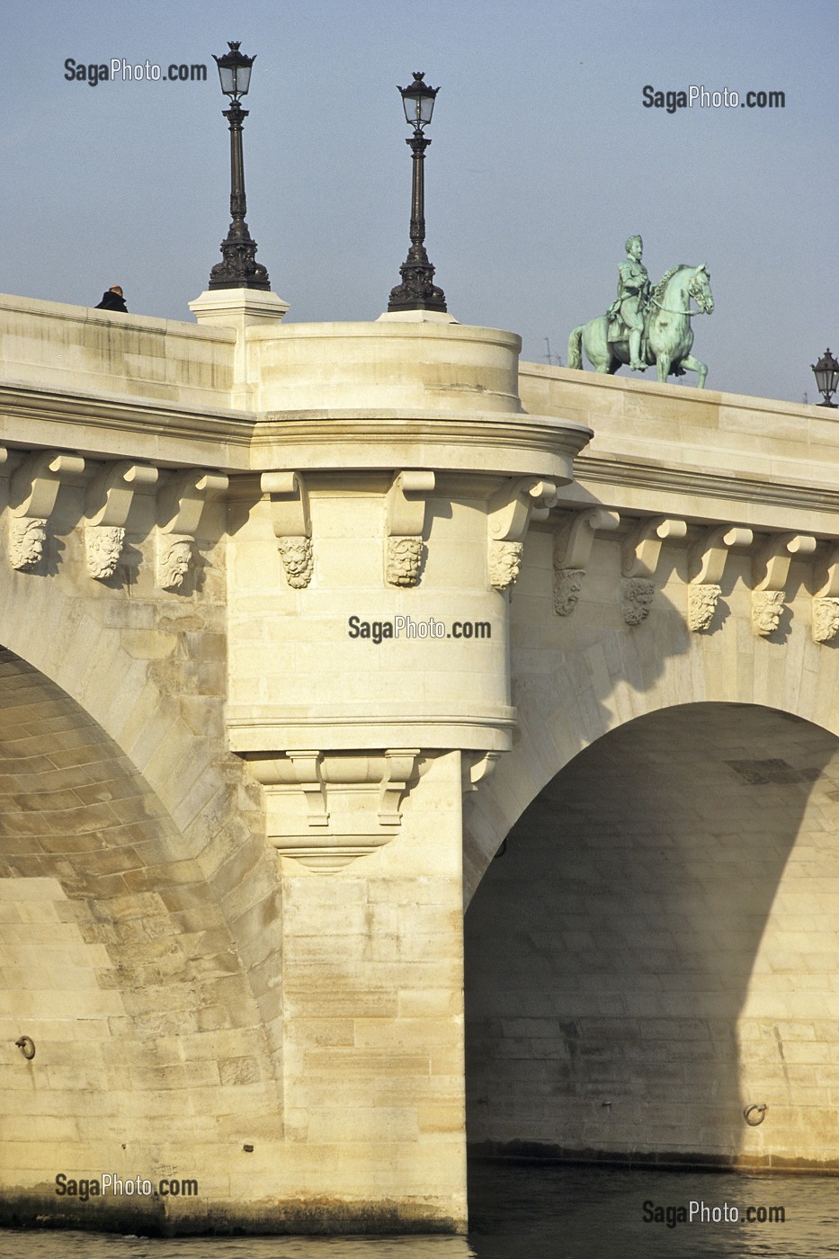 PONT NEUF ET STATUE DE HENRI IV, PARIS, 1ER ARRONDISSEMENT, PARIS (75), FRANCE 