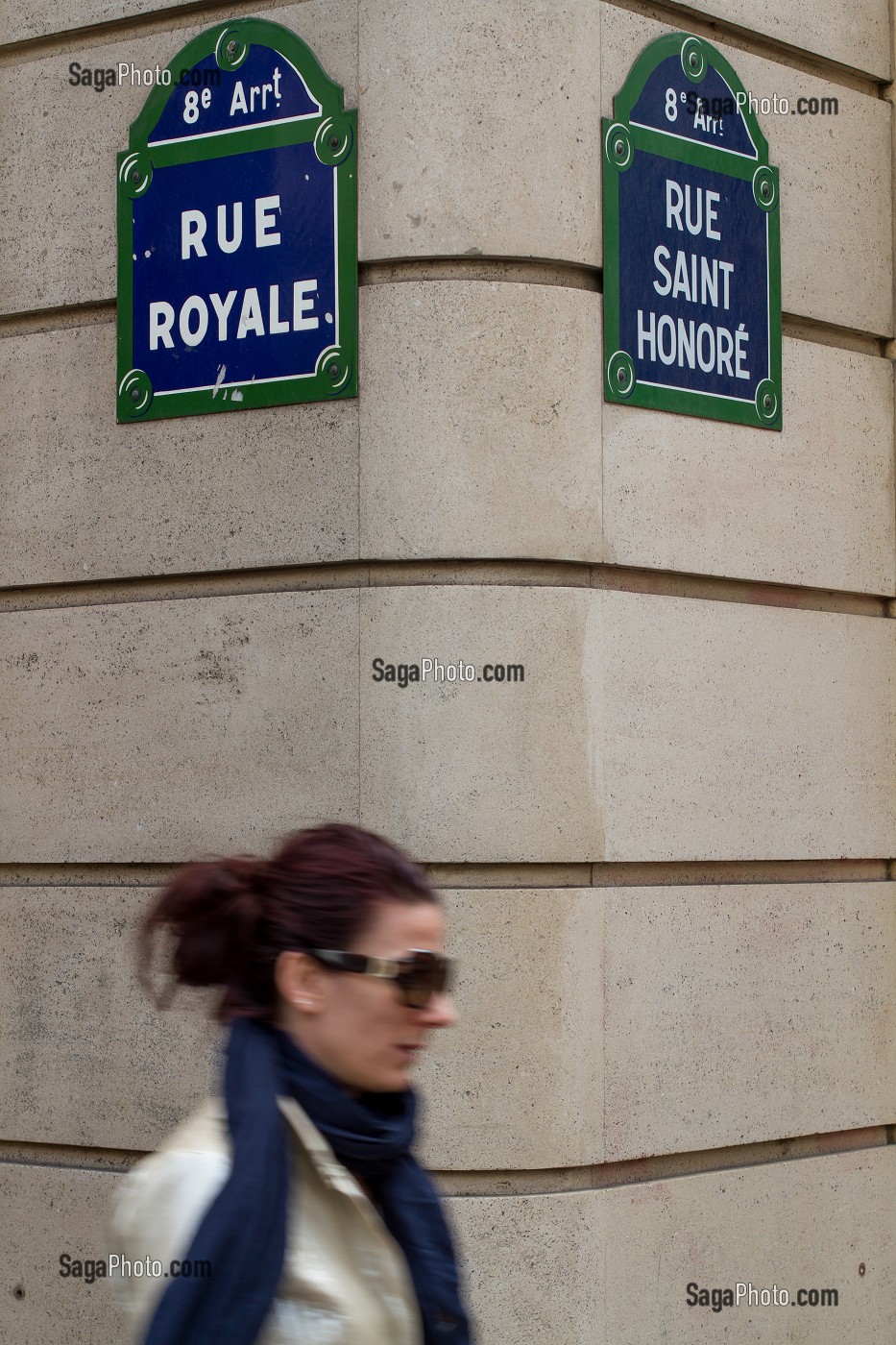 SHOPPING HYPE RUE ROYALE ET RUE SAINT-HONORE, 7 EME ARRONDISSEMENT, PARIS, FRANCE 