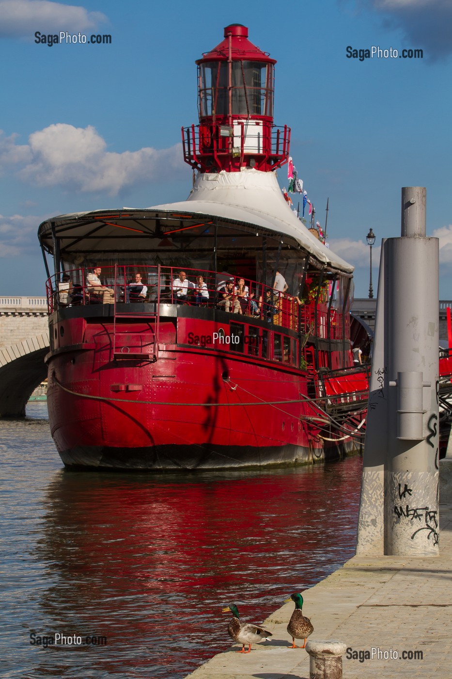 BATOFAR, BERGE DE LA SEINE, PORT DE LA GARE, 13EME ARRONDISSEMENT, PARIS, FRANCE 