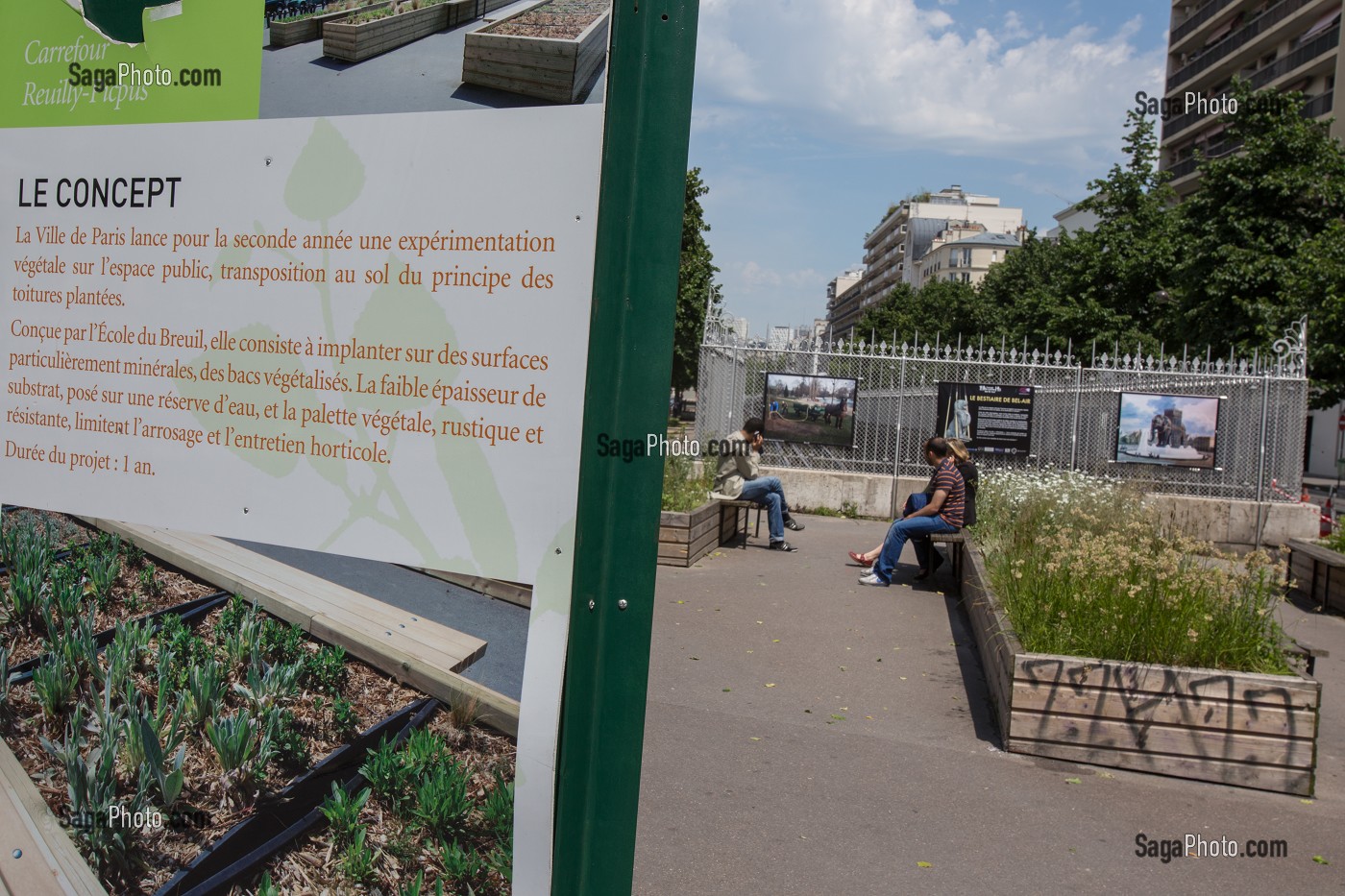 CONCEPT DE BACS FLEURIS, CARREFOUR REUILLY PICPUS, 12 EME ARRONDISSEMENT, PARIS (75), FRANCE 