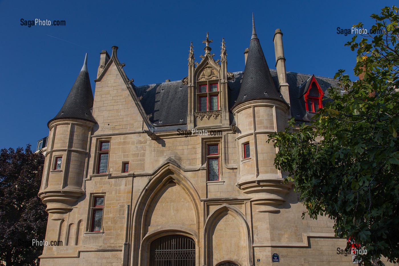 BIBLIOTHEQUE FORNEY, HOTEL DES ARCHEVEQUES DE SENS, 4EME ARRONDISSEMENT, PARIS (75), ILE-DE-FRANCE, FRANCE 