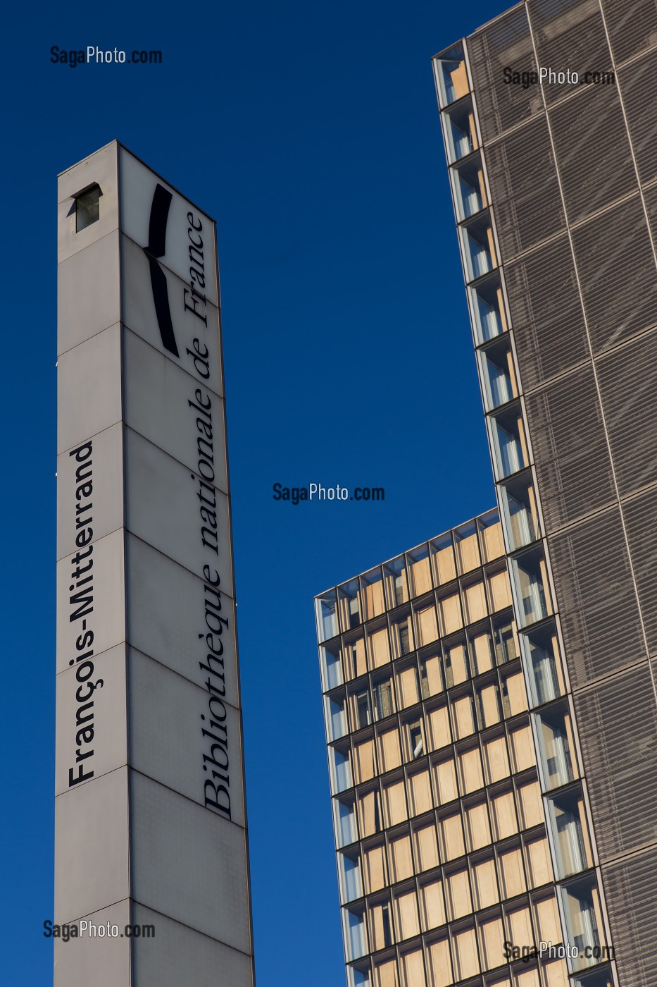 BIBLIOTHEQUE FRANCOIS MITTERRAND, GRANDE BIBLIOTHEQUE, BIBLIOTHEQUE NATIONALE DE FRANCE, TGB, 13EME ARRONDISSEMENT, PARIS, FRANCE 