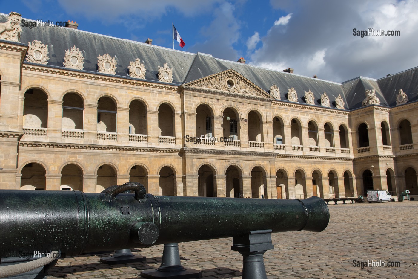 HOTEL NATIONAL DES INVALIDES, FONDE PAR LOUIS XIV EN 1670 POUR ACCUEILLIR LES SOLDATS INVALIDES, PARIS (75), ILE-DE-FRANCE, FRANCE 