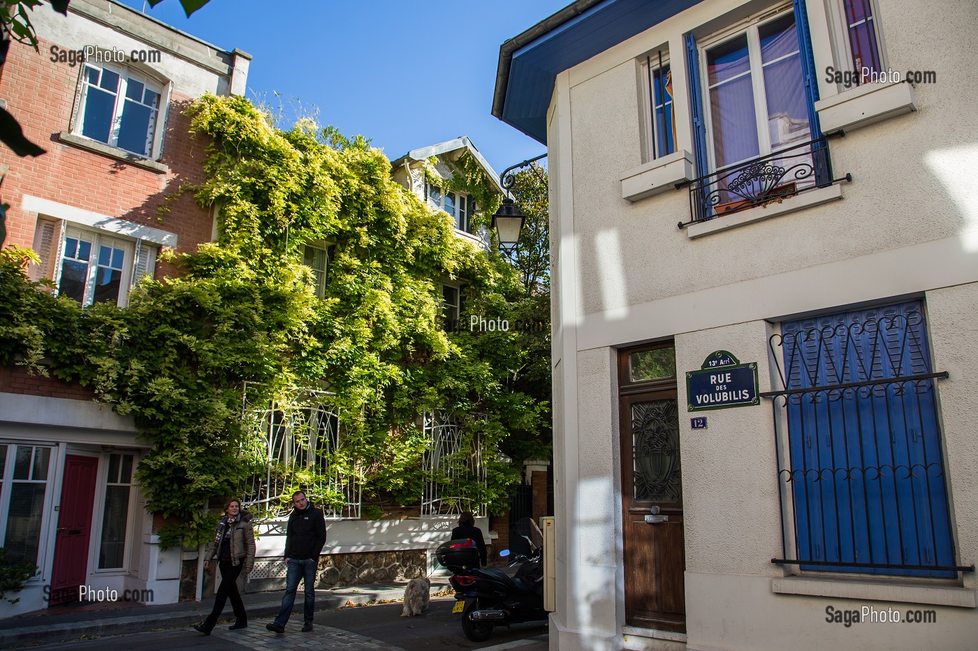 RUE DES VOLUBILIS, LA CITE FLORALE EST UN PETIT QUARTIER CONSTITUE DE MAISONS INDIVIDUELLES SITUEES DANS DES RUELLES PORTANT DES NOMS DE FLEURS, 13 EME ARRONDISSEMENT, PARIS (75), ILE-DE-FRANCE, FRANCE 