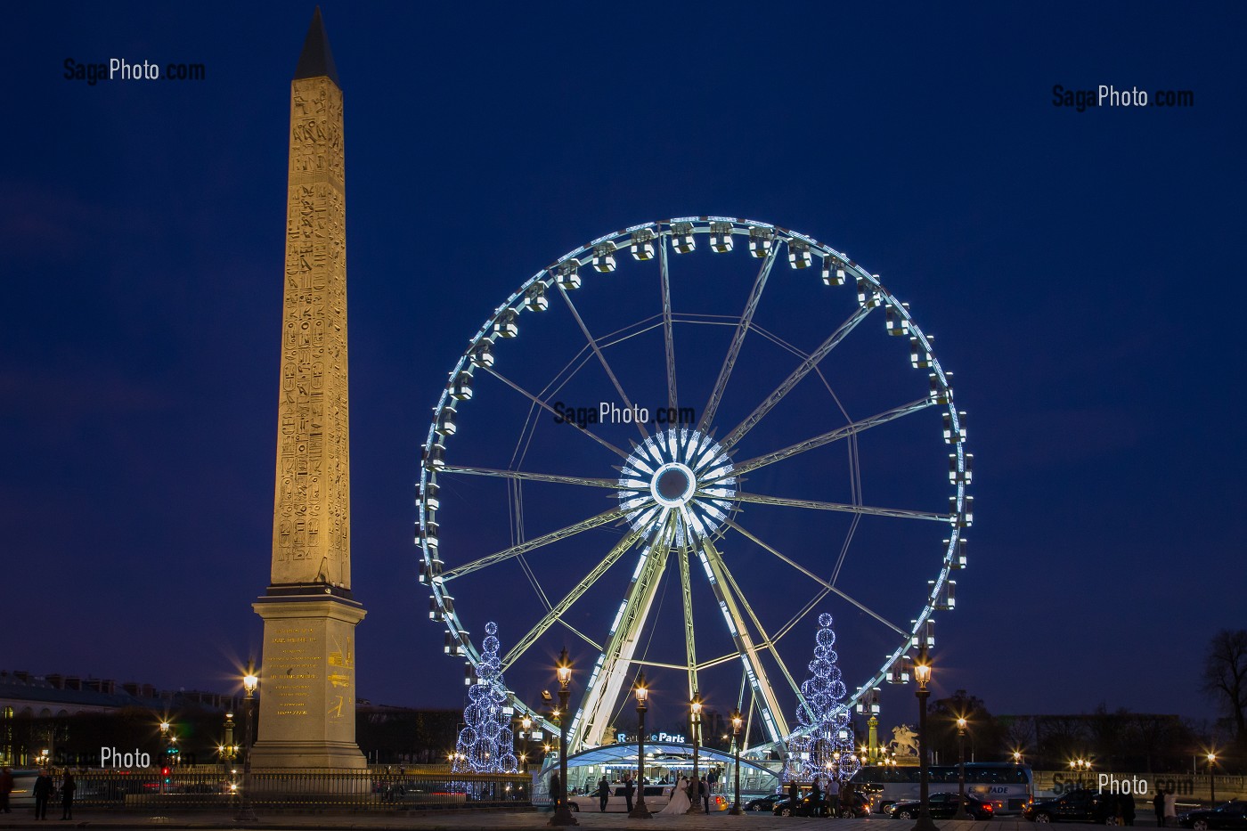 PLACE DE LA CONCORDE ET LA GRANDE ROUE INSTALLEE DURANT LA PERIODE DES FETES DE NOEL, 8 EME ARRONDISSEMENT, PARIS (75), ILE-DE-FRANCE, FRANCE 