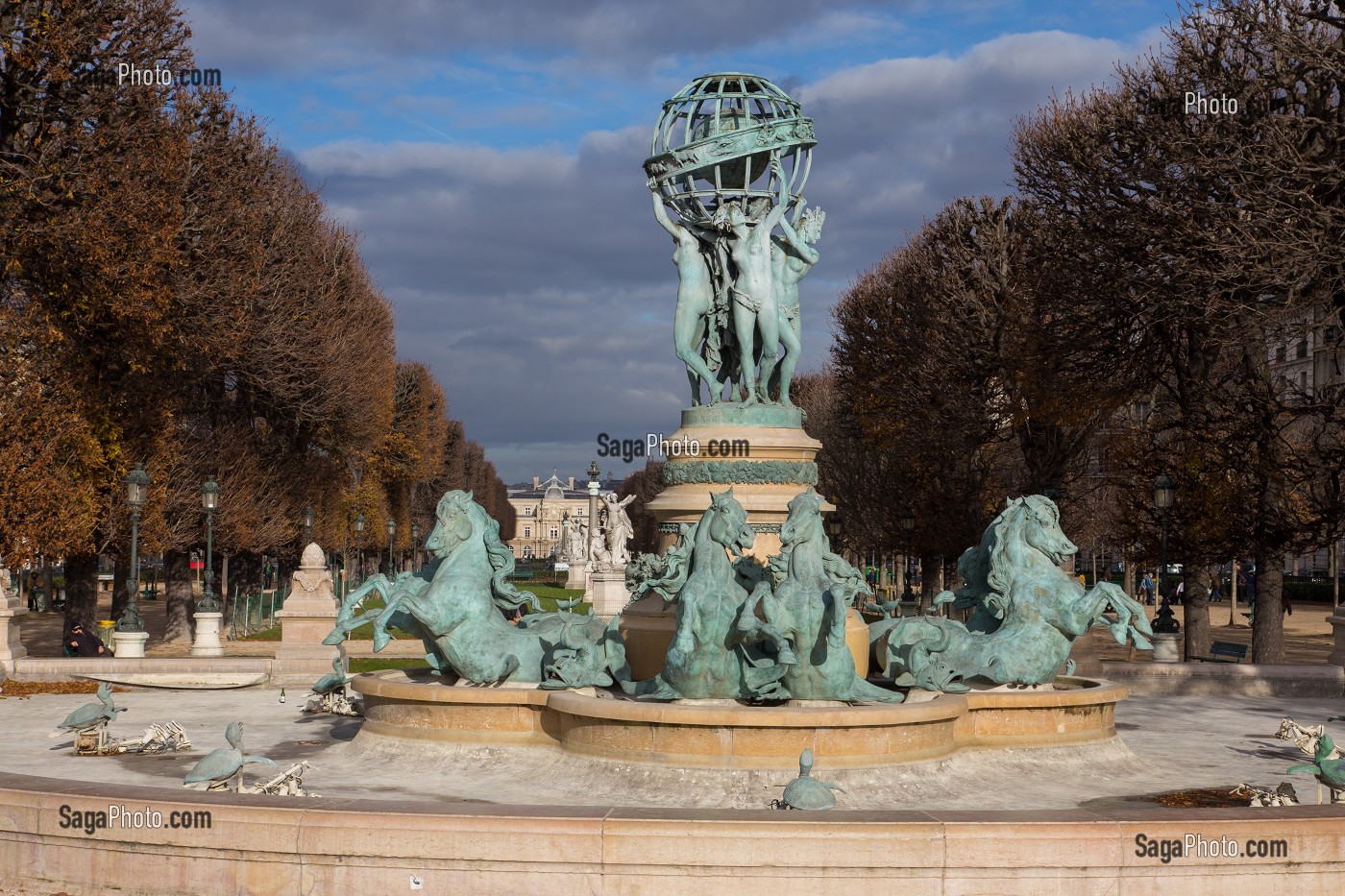 FONTAINE DE L'OBSERVATOIRE OU FONTAINE DES QUATRE-PARTIES-DU-MONDE, JARDIN DU LUXEMBOURG, 6EME ARRONDISSEMENT, PARIS (75), FRANCE 