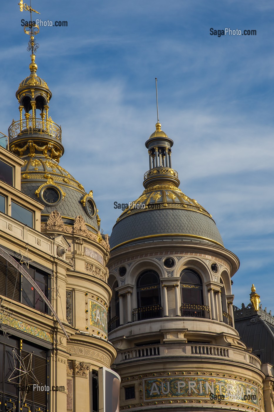 LES GRANDS MAGASINS SUR LES GRANDS BOULEVARDS DONT LE PRINTEMPS-HAUSSMANN FONDE AU 19 EME SIECLE, VENDENT LES PRINCIPALES MARQUES DE MODE, DE LUXE ET DE BEAUTE, 9 EME ARRONDISSEMENT, PARIS (75), ILE-DE-FRANCE, FRANCE 