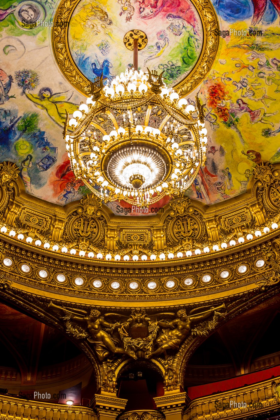 INTERIEUR DE L'OPERA GARNIER, PALAIS GARNIER, PLAFOND PEINT PAR MARC CHAGALL EN 1964, 9 EME ARRONDISSEMENT, (75), PARIS, ILE-DE-FRANCE, FRANCE 