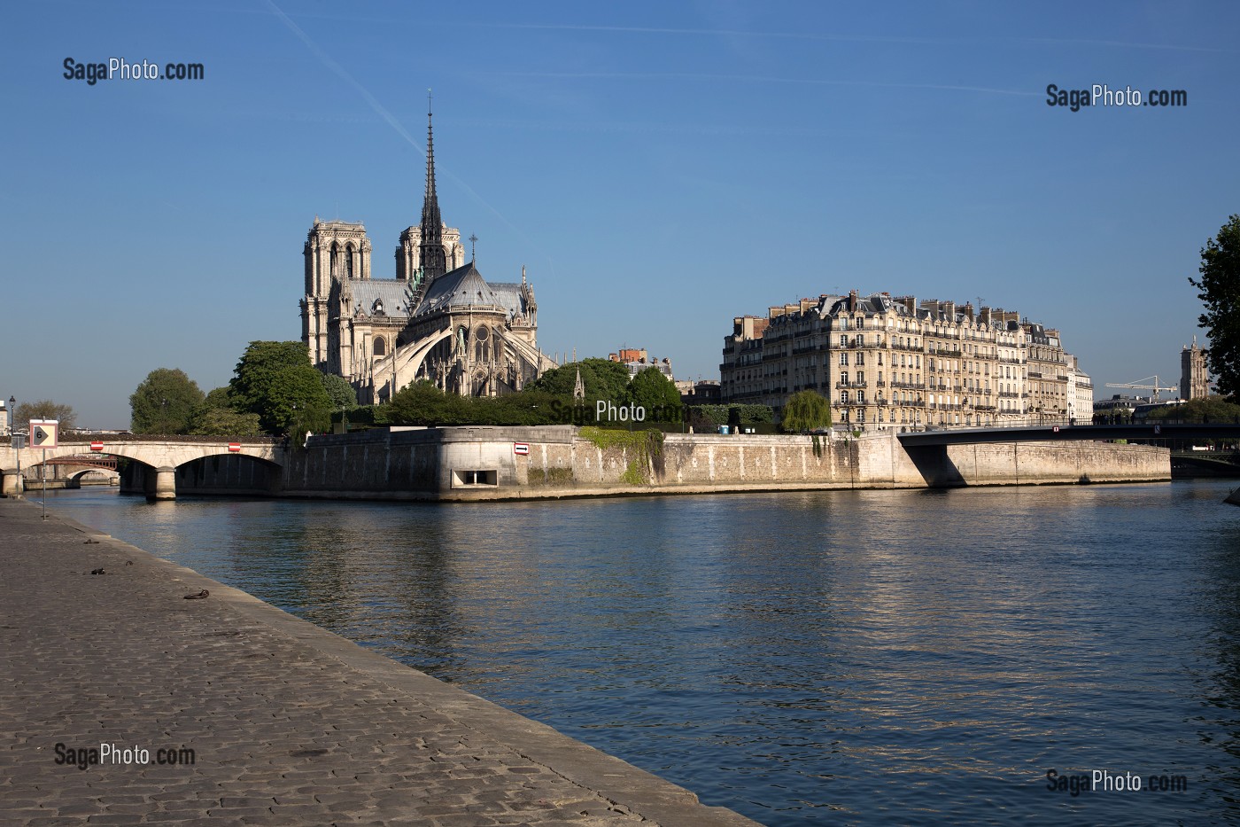 NOTRE DAME, QUAI DE LA TOURNELLE, PARIS (75) 