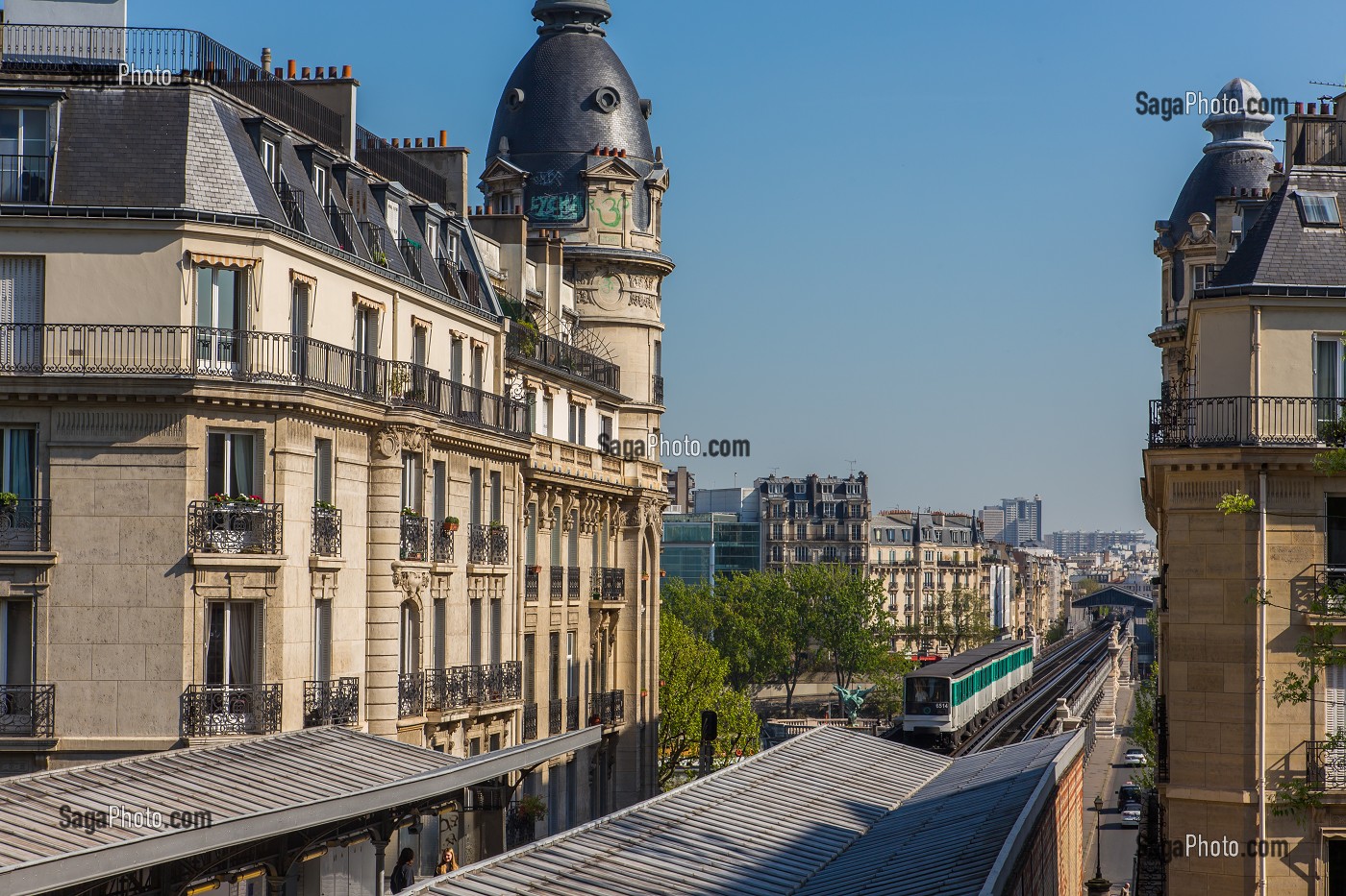 METRO PASSY, 16 EME ARRONDISSEMENT, PARIS (75), ILE-DE-FRANCE, FRANCE 