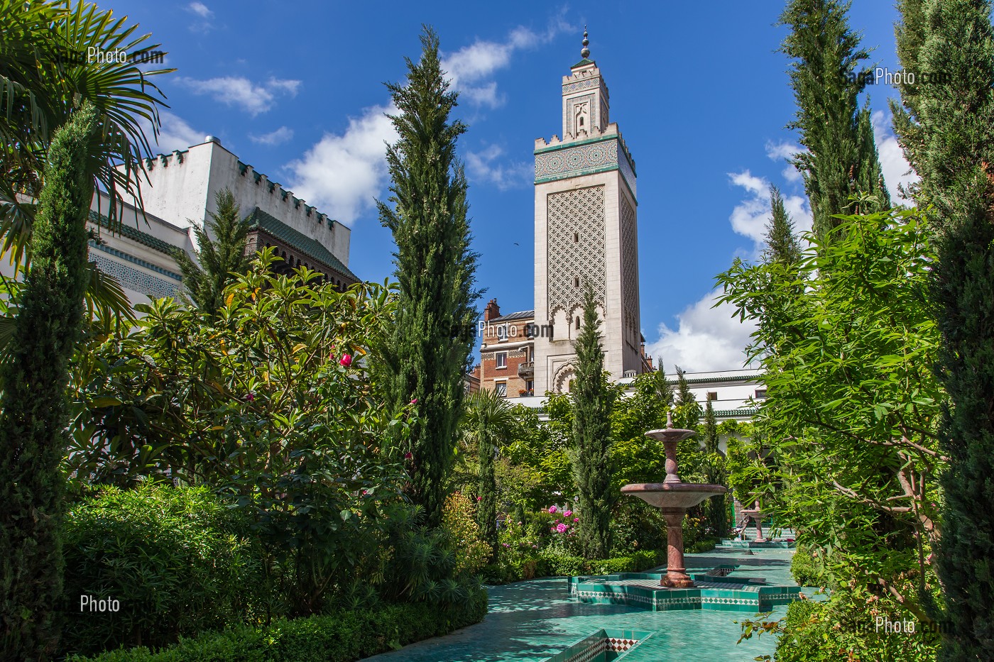 MINARET ET JARDIN DE LA GRANDE MOSQUEE DE PARIS 