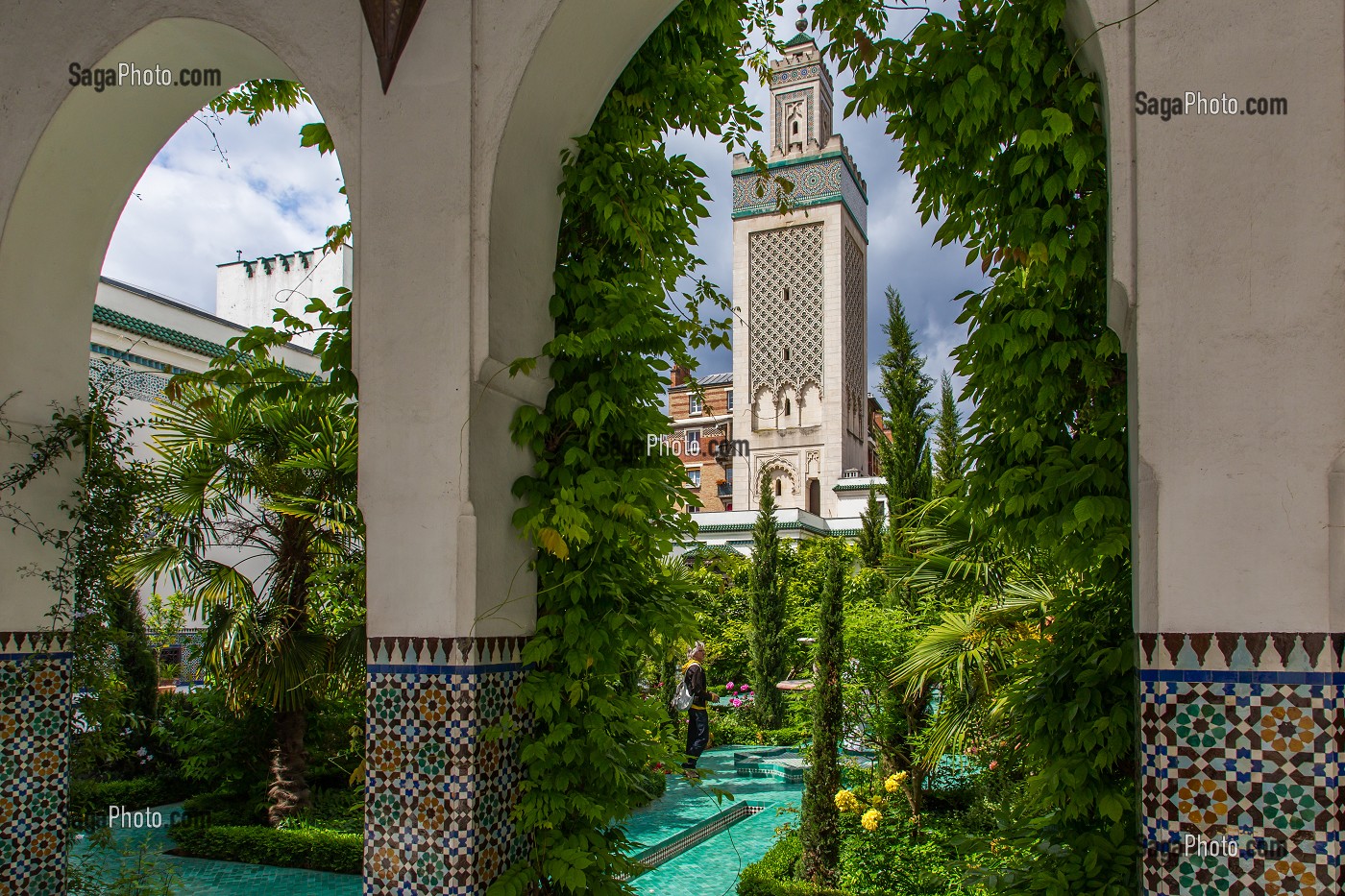 MINARET ET JARDIN DE LA GRANDE MOSQUEE DE PARIS 