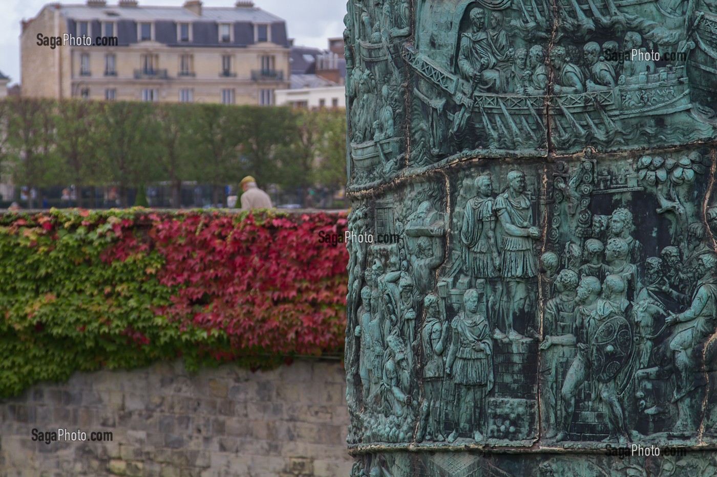 COLONNE TRAJANE, GALVANOPLASTIE DU 19 EME SIECLE DE LA PARTIE BASSE DU MONUMENT ANTIQUE ROMAIN, FOSSE DU CHATEAU DE SAINT-GERMAIN-EN-LAYE ABRITANT LE MUSEE D' ARCHEOLOGIE NATIONALE, SAINT-GERMAIN-EN-LAYE, YVELINES (78), FRANCE 