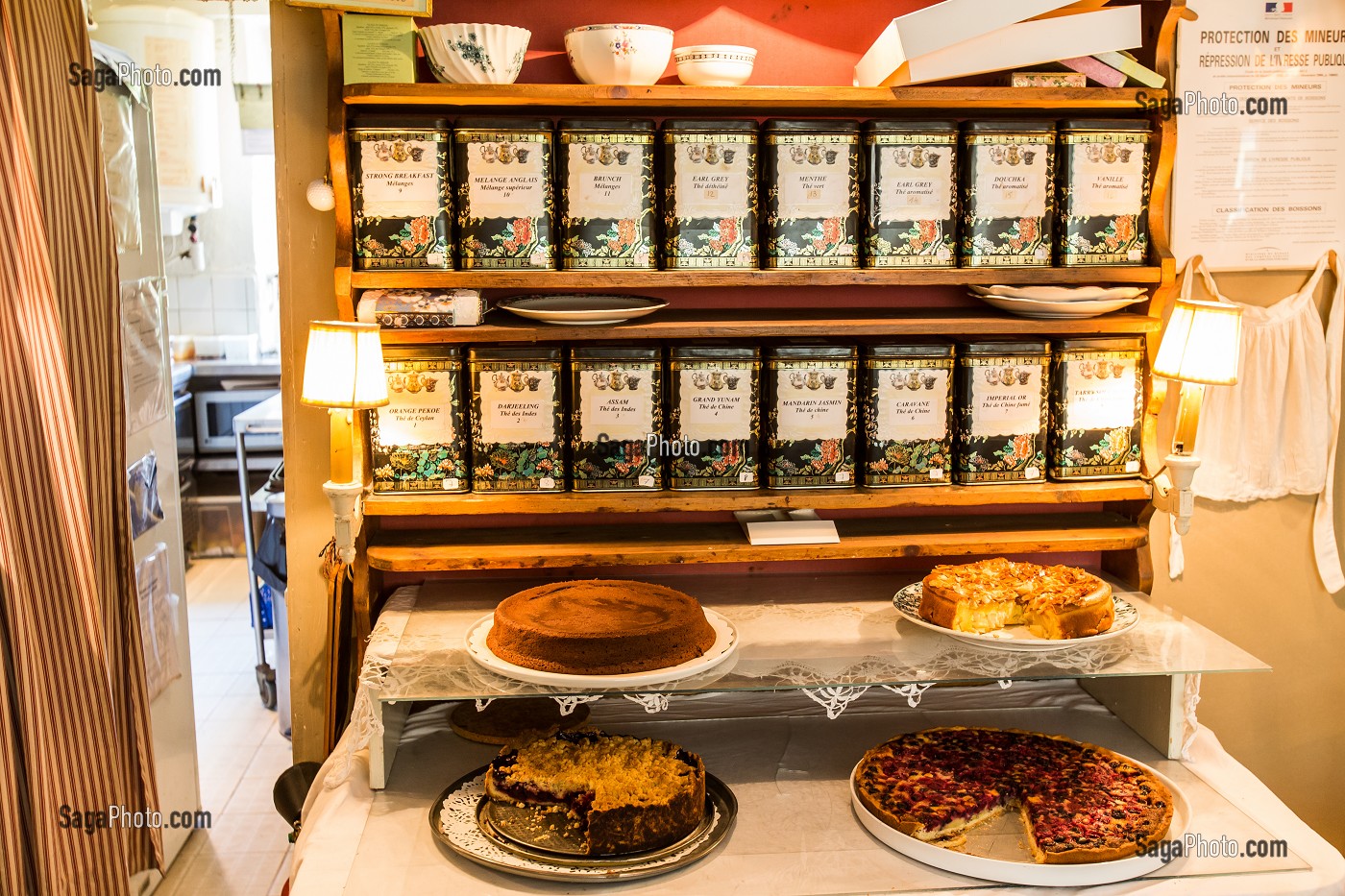 PATISSERIES, RESTAURANT ET SALON DE THE LE COTTAGE, MARLY-LE-ROI, YVELINES (78), FRANCE 