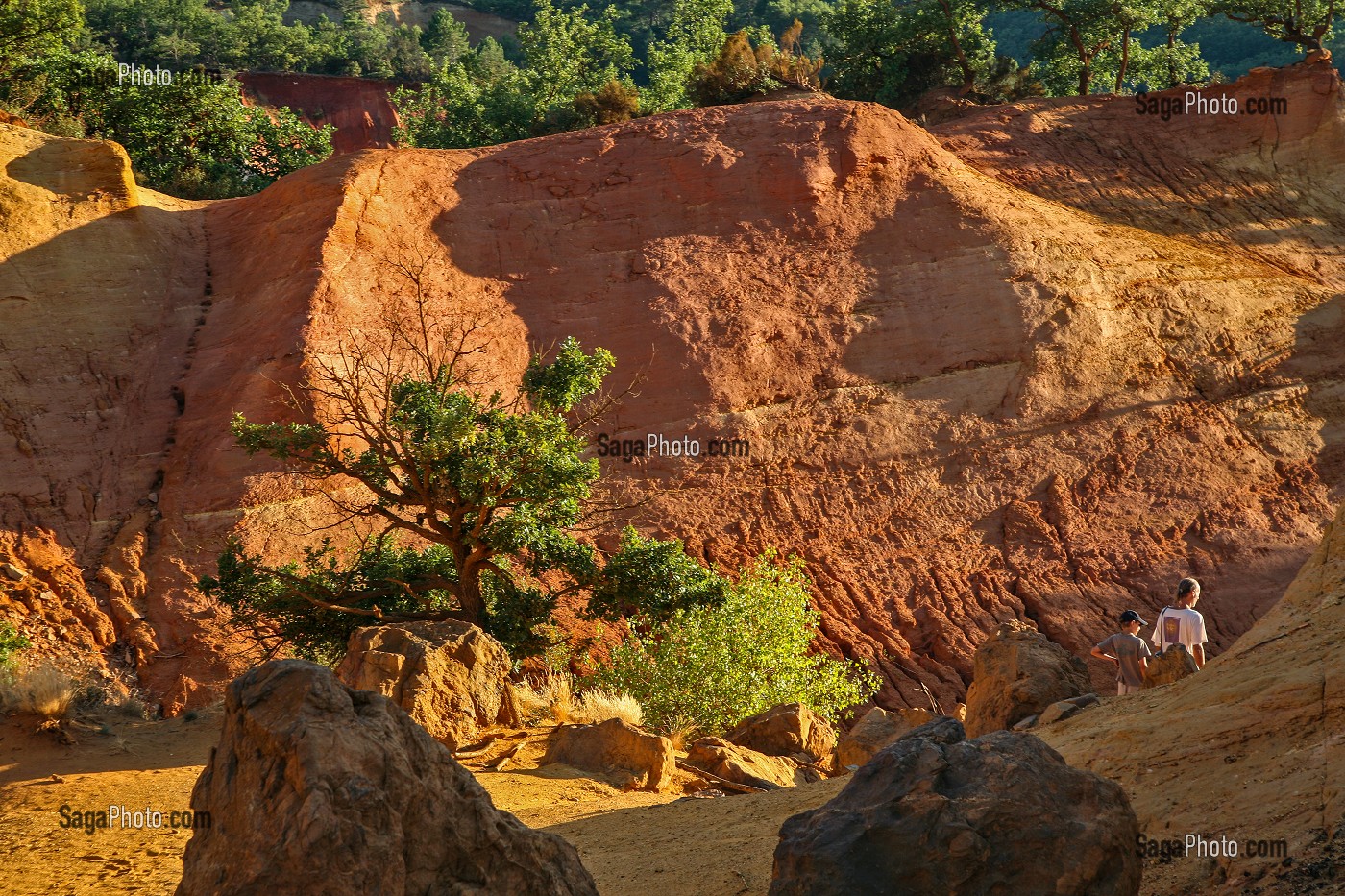 COLORADO PROVENCAL, OCRES AUX COULEURS MULTIPLES DE RUSTREL, VAUCLUSE (84), FRANCE 