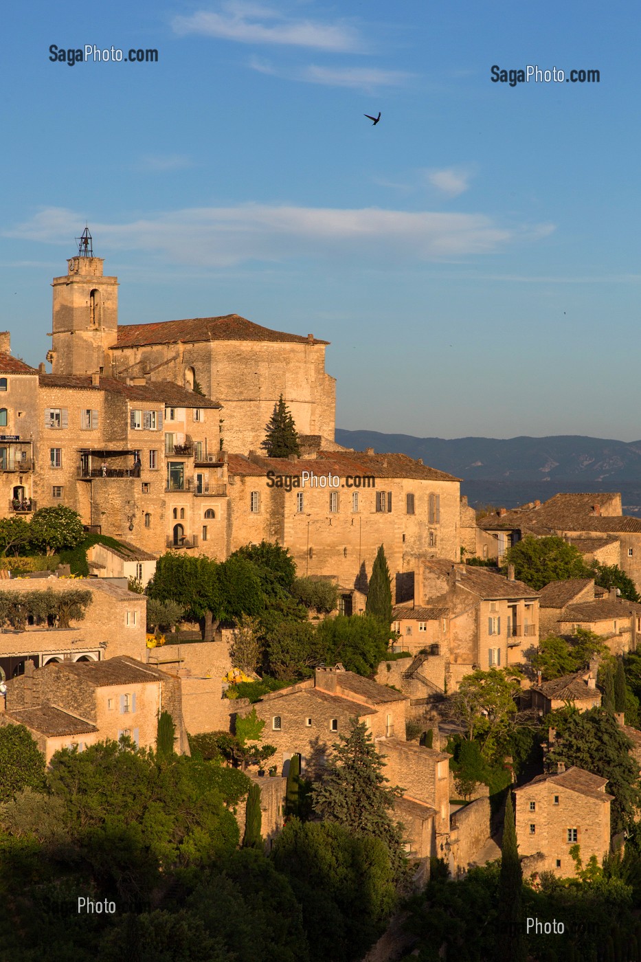 VILLAGE PERCHE DE GORDES, PLUS BEAU VILLAGE DE FRANCE, PARC NATUREL REGIONAL DU LUBERON, VAUCLUSE (84), FRANCE 