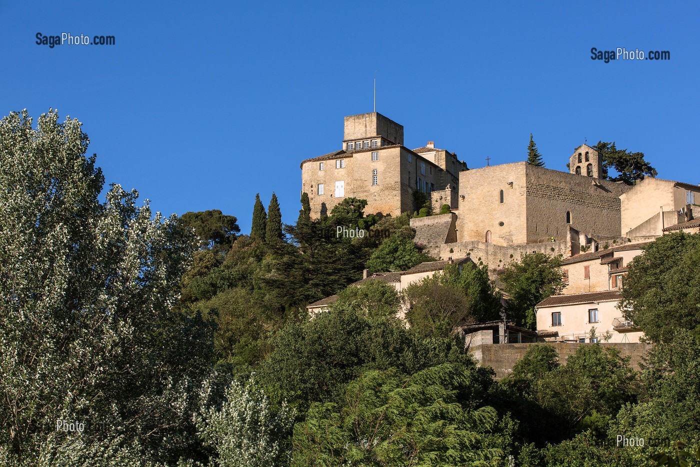 VILLAGE ET CHATEAU D'ANSOUIS, PARC NATUREL REGIONAL DU LUBERON, VAUCLUSE (84), FRANCE 