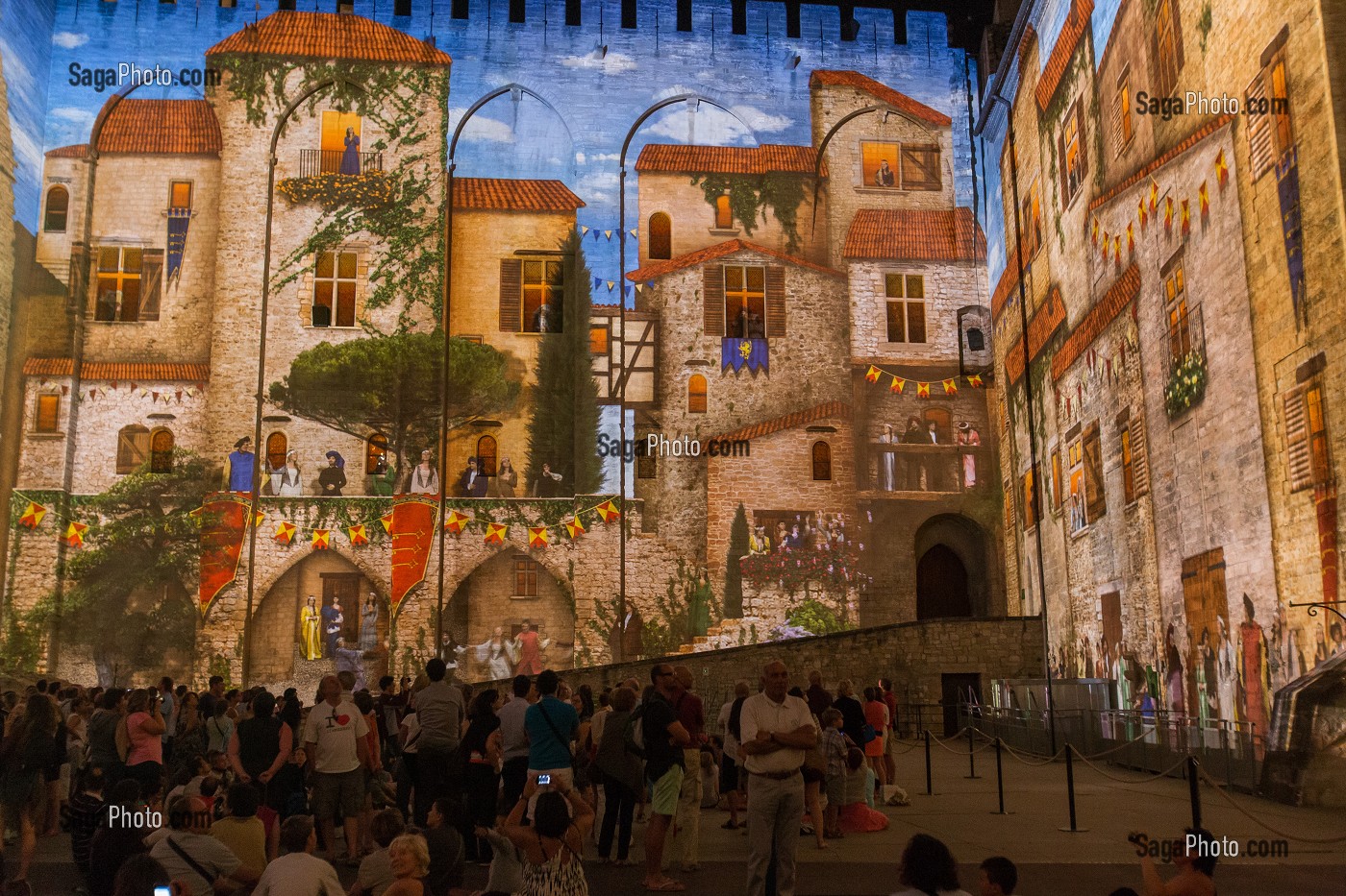 LES LUMINESSENCES D'AVIGNON, PALAIS DES PAPES, VILLE D'AVIGNON APPELEE CITE DES PAPES ET CLASSEE AU PATRIMOINE MONDIAL DE L'UNESCO, VAUCLUSE (84), FRANCE 