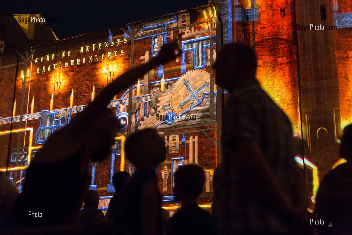 LES LUMINESSENCES D'AVIGNON, PALAIS DES PAPES, VILLE D'AVIGNON APPELEE CITE DES PAPES ET CLASSEE AU PATRIMOINE MONDIAL DE L'UNESCO, VAUCLUSE (84), FRANCE 