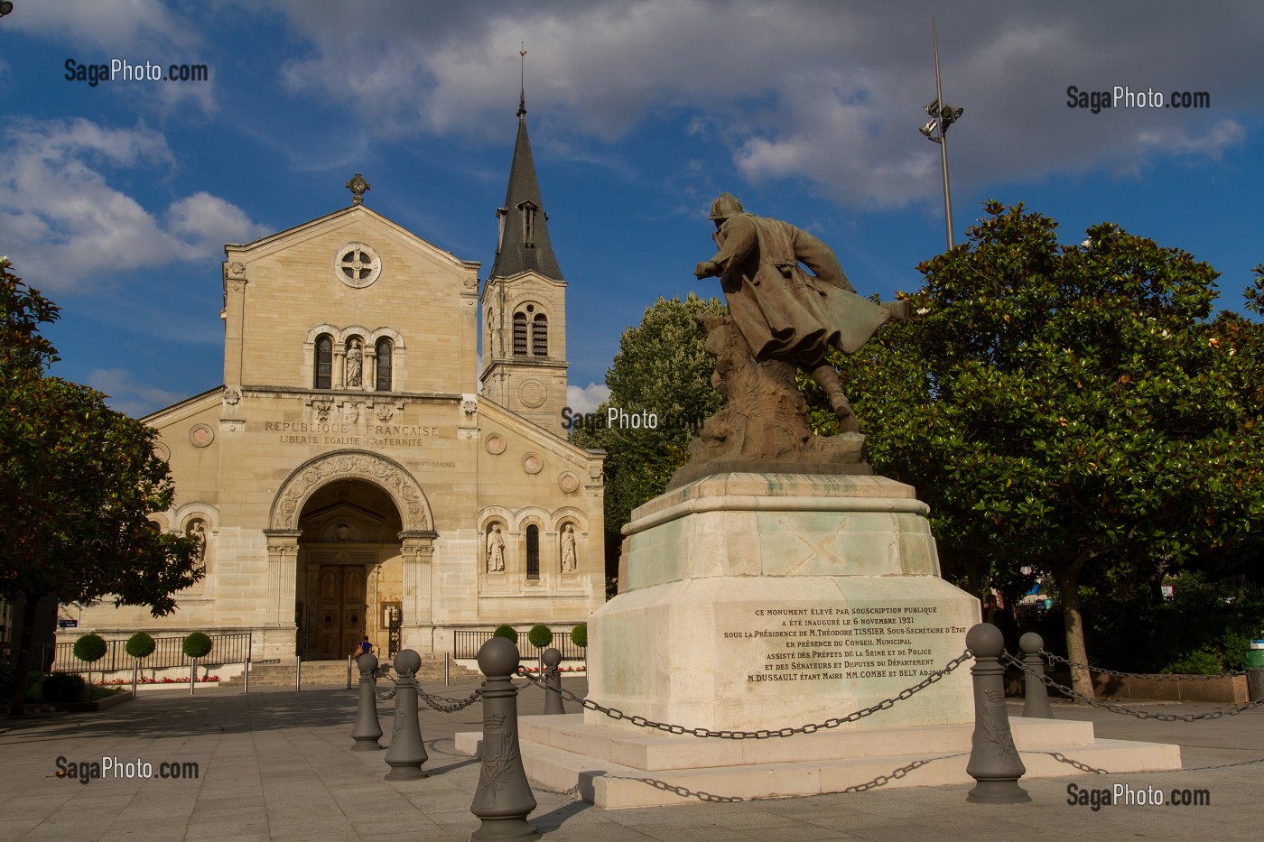 EGLISE SAINT PIERRE, CHARENTON LE PONT, VAL-DE-MARNE  (94),  ILE-DE-FRANCE, FRANCE 