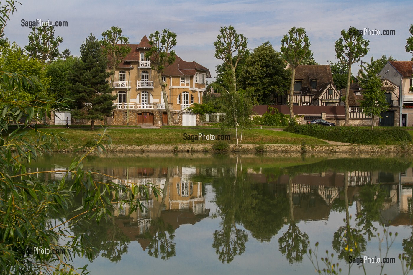 QUARTIER DES BORDS DE MARNE, CHENNEVIERES SUR MARNE, VAL-DE-MARNE (94), ILE-DE-FRANCE, FRANCE 