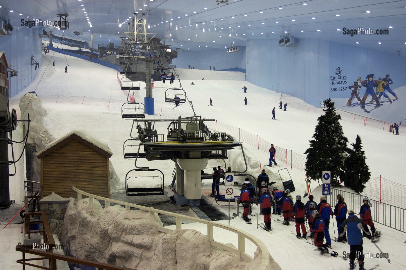 SKI DUBAI, PISTE DE SKI INDOOR, INTERIEUR, TELEPHERIQUE, MALL OF THE EMIRATES, DUBAI, EMIRATS ARABES UNIS 
