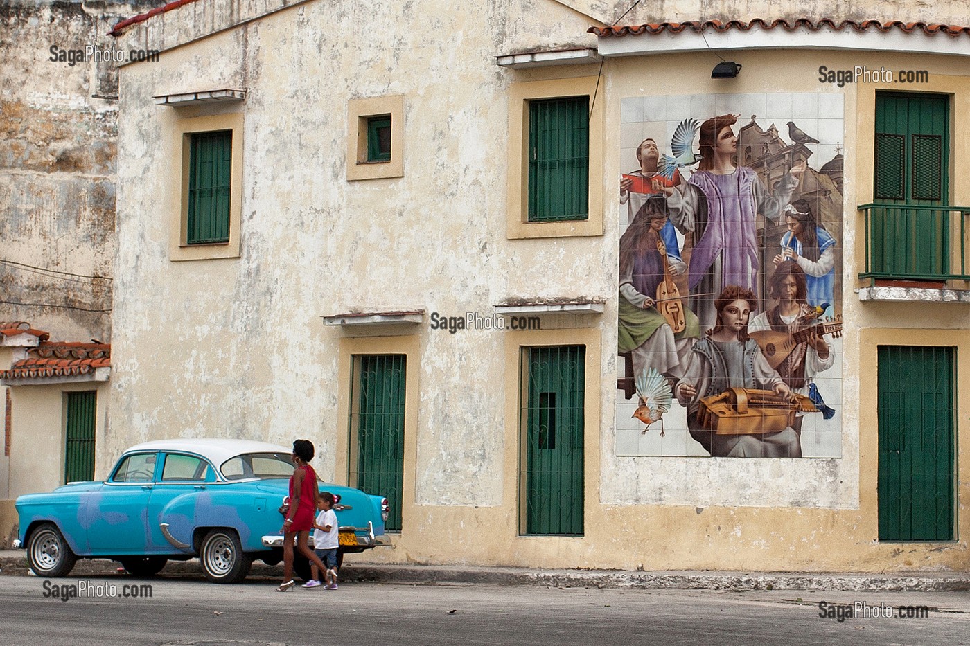 PEINTURE MURALE, SCENE DE RUE, VIE QUOTIDIENNE, LA HAVANE, CUBA, CARAIBES 