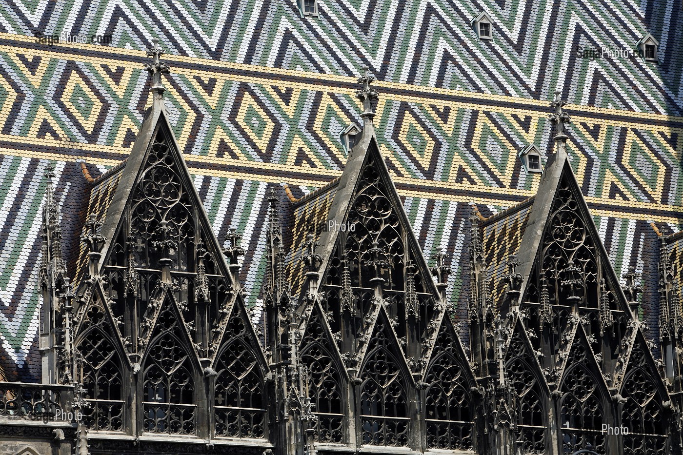 TOITURE DE LA CATHEDRALE SAINT-ETIENNE, STEPHANSDOM, VIENNE, AUTRICHE 