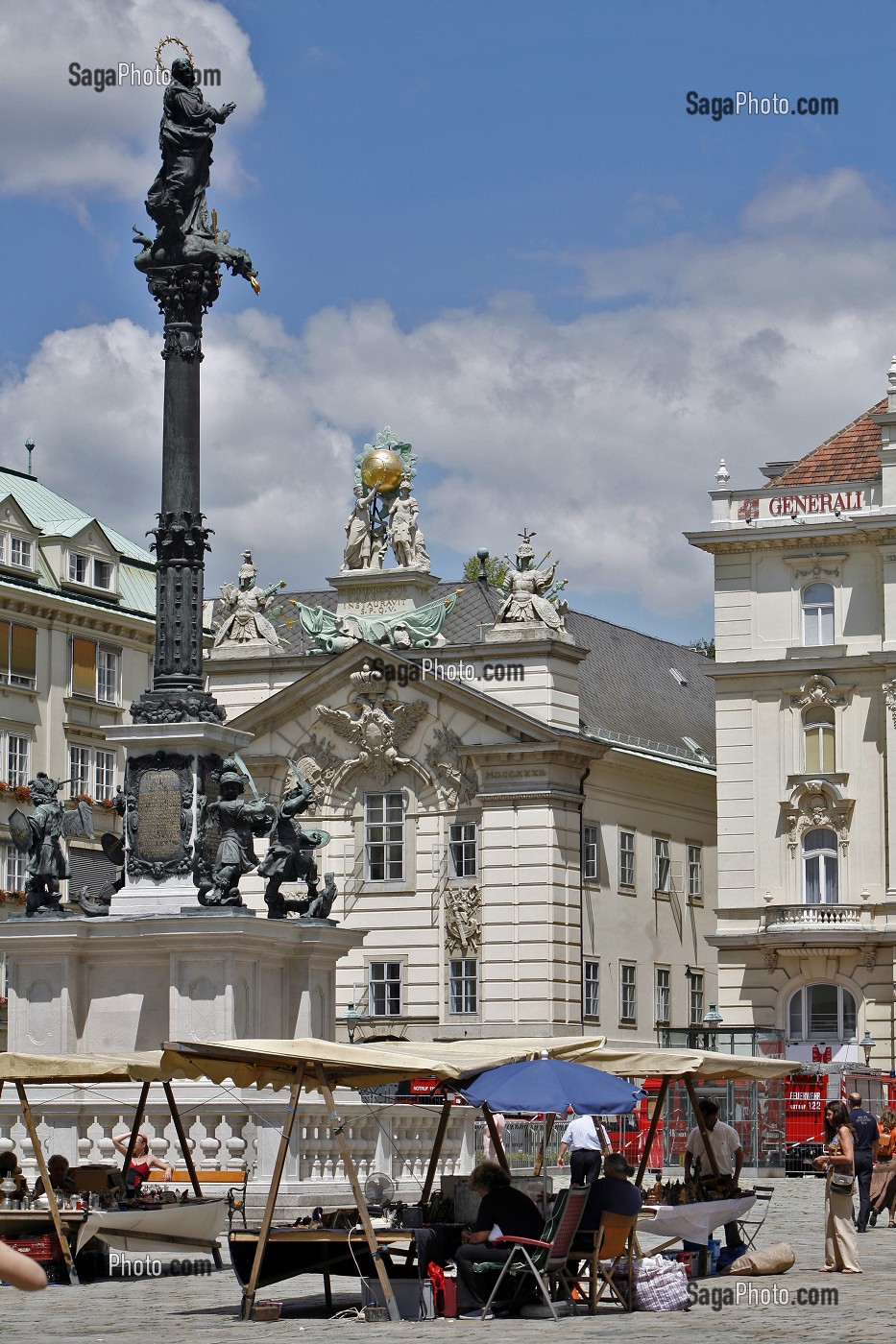 BROCANTE, MARCHE AU PUCE, PLATZ AM HOF, VIENNE, AUTRICHE 