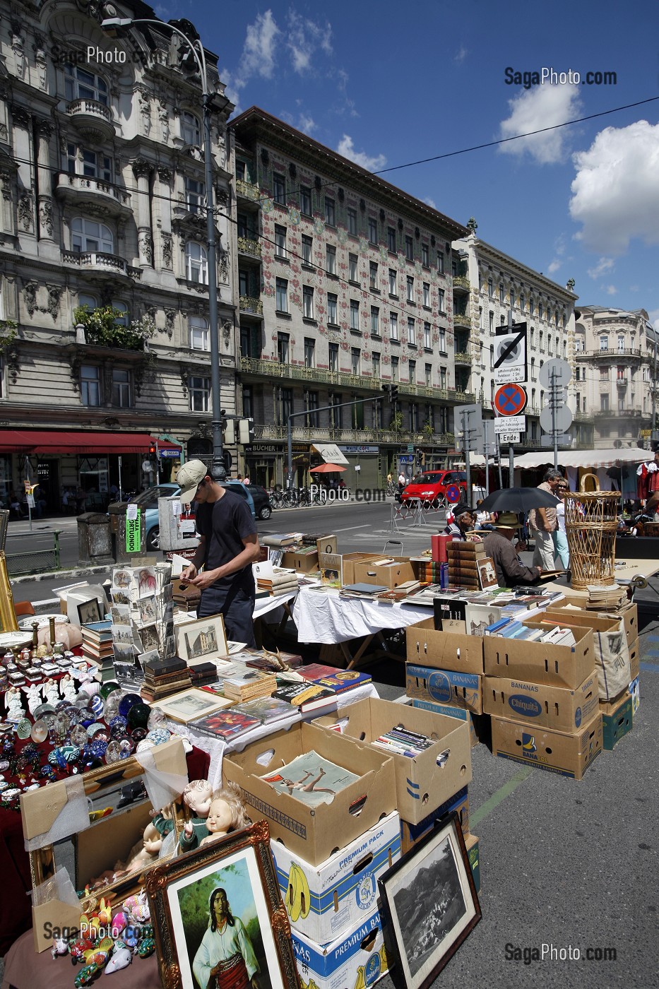 NASCHMARKT, MARCHE AU PUCE DU SAMEDI, VIENNE, AUTRICHE 