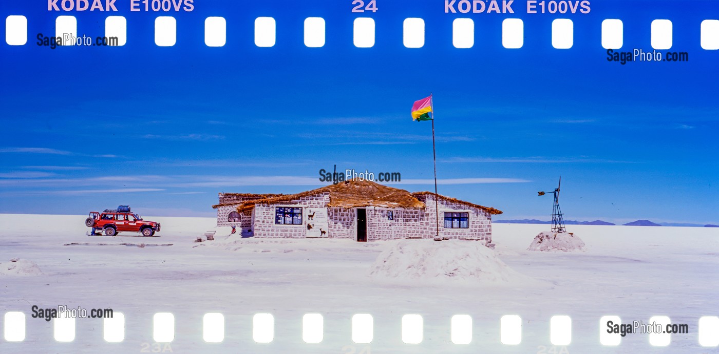 REGARD SUR LA BOLIVIE, CORDILLERE DES ANDES 