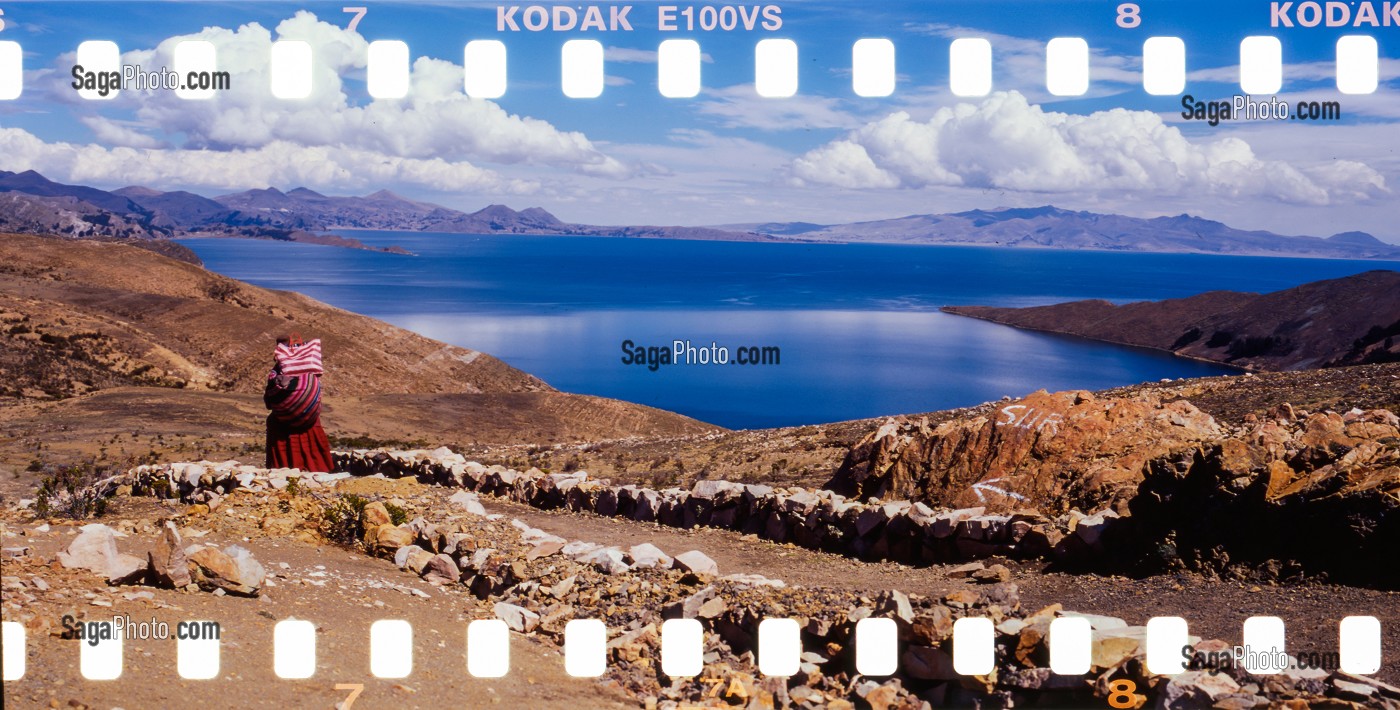 REGARD SUR LA BOLIVIE, CORDILLERE DES ANDES 