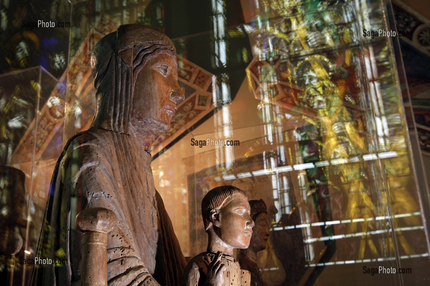 LA VIERGE EN MAJESTE, SALLE DU MOYEN AGE, MUSEE D'ART ET D'HISTOIRE, GENEVE, SUISSE 