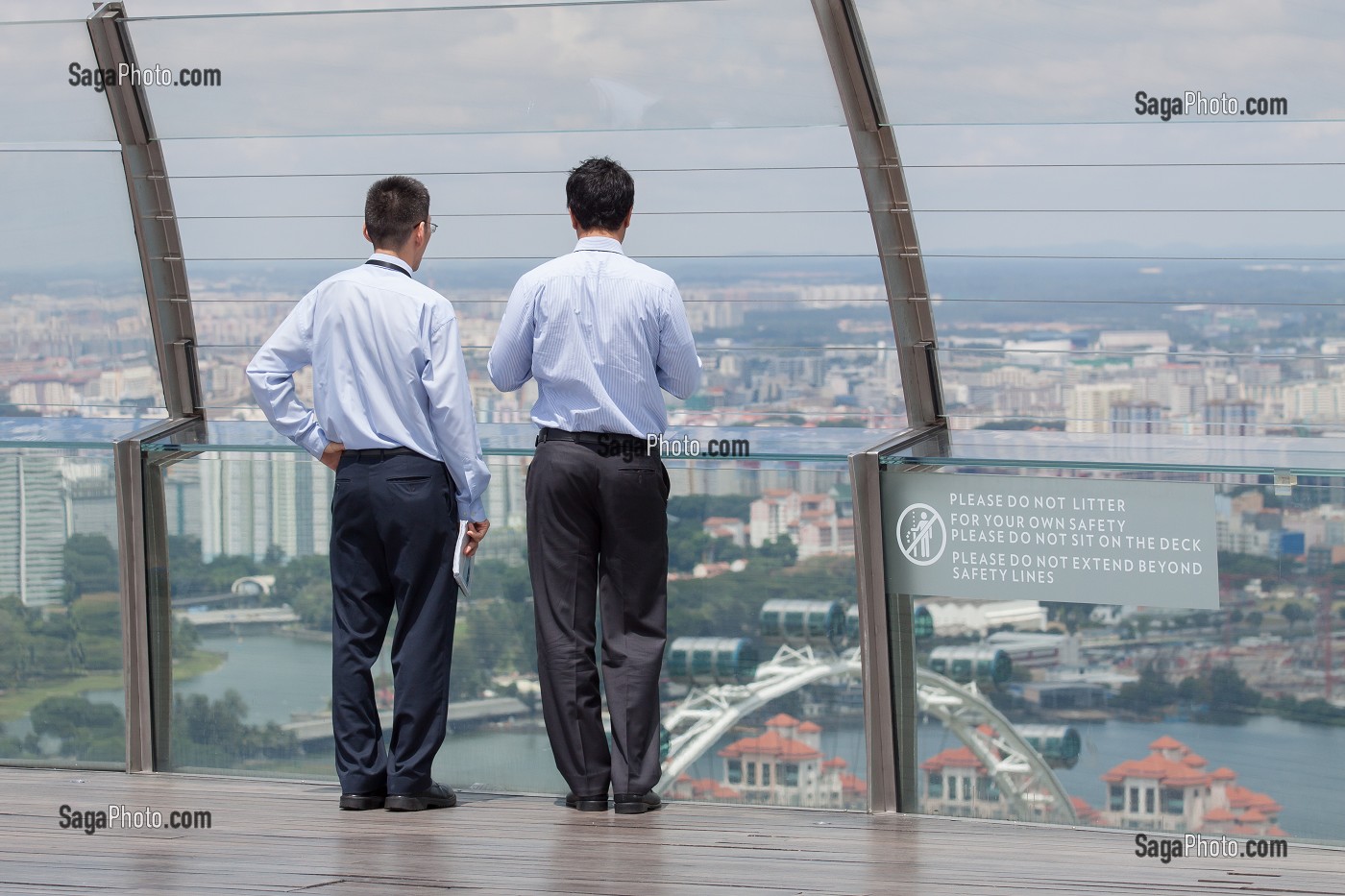 ILLUSTRATION SUR SINGAPOUR, REPUBLIQUE DE SINGAPOUR 