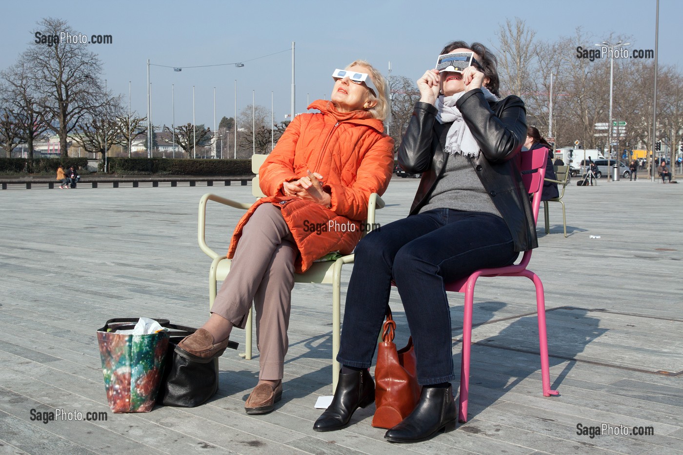 ECLIPSE SOLAIRE A ZURICH, SUISSE 